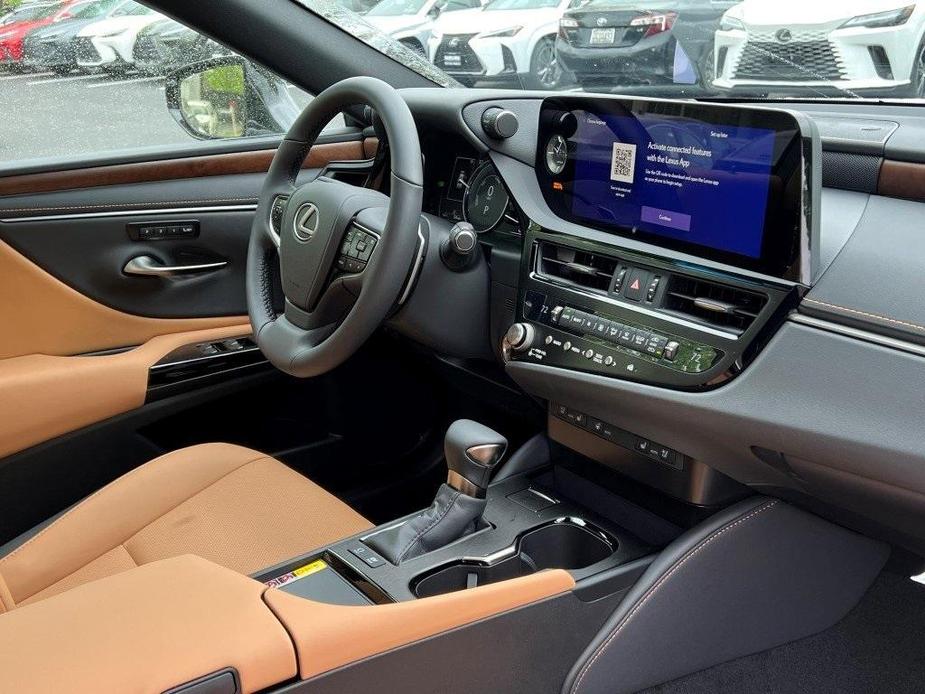 new 2024 Lexus ES 300h car, priced at $48,254