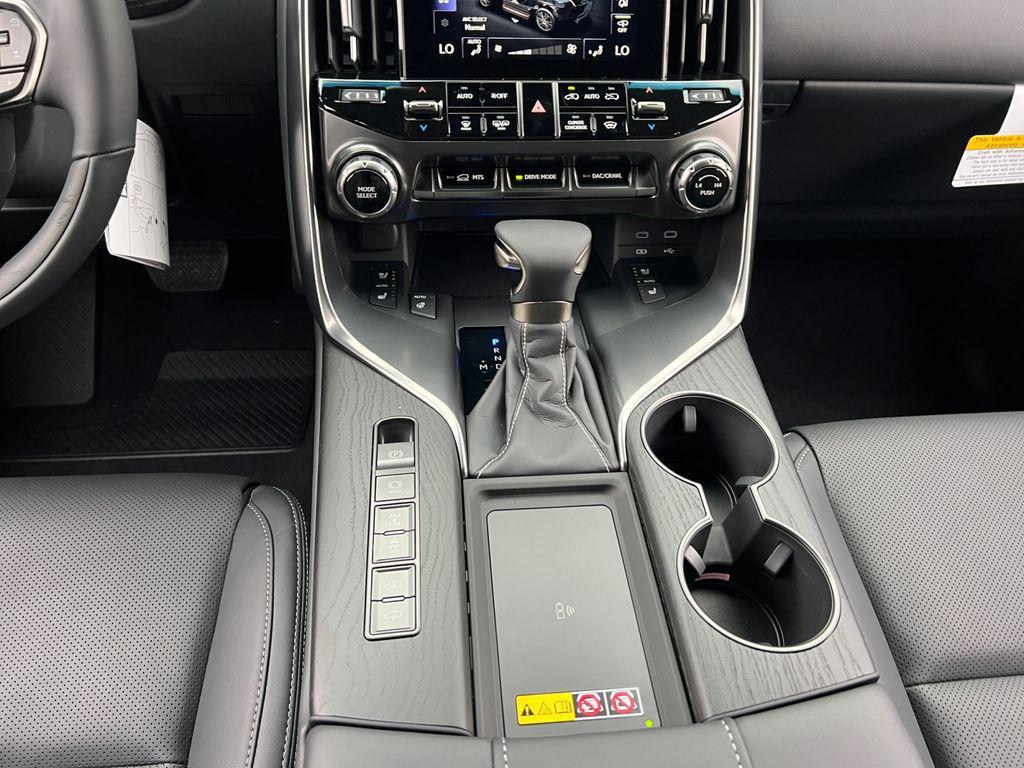 new 2025 Lexus LX 600 car, priced at $117,818