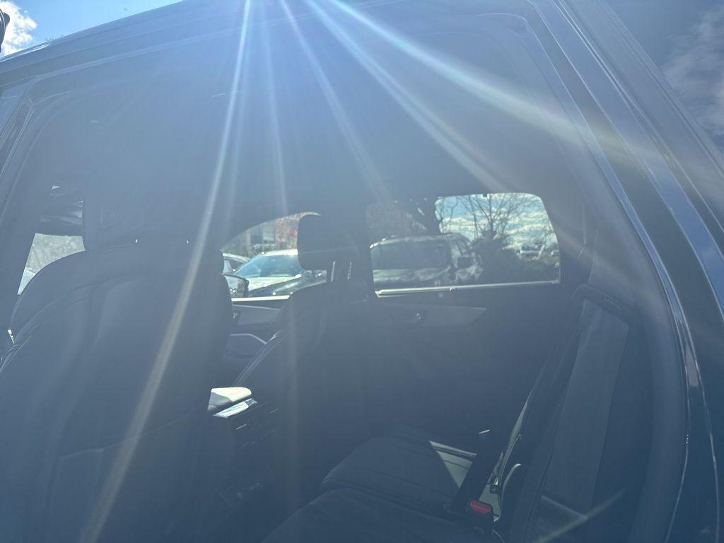 used 2022 Acura MDX car, priced at $40,882