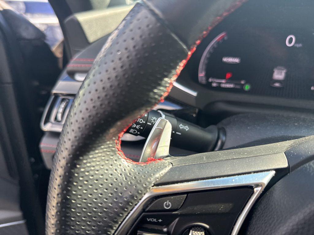 used 2022 Acura MDX car, priced at $40,882