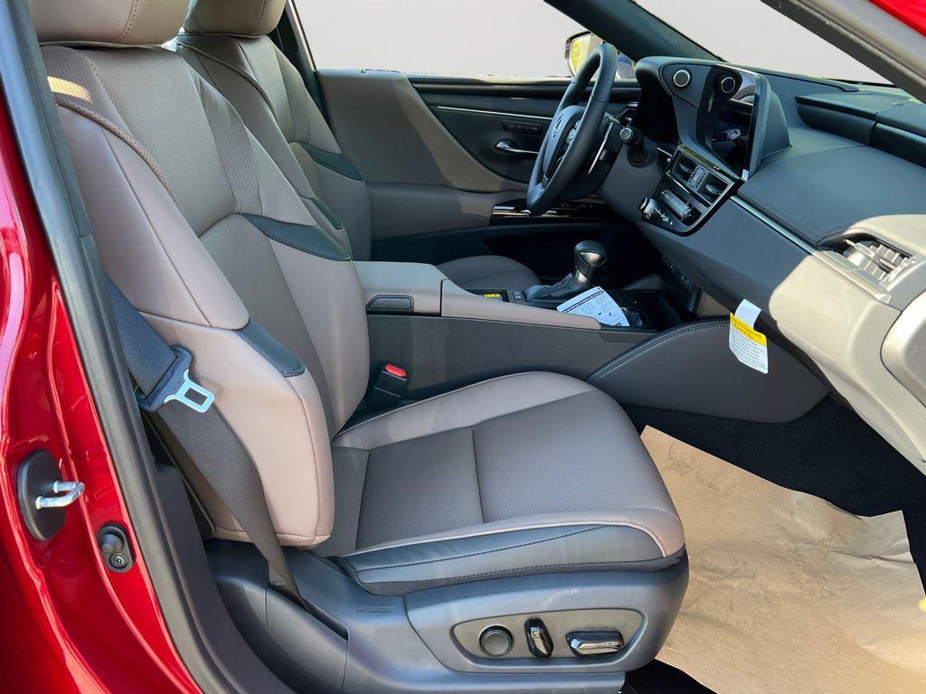 new 2025 Lexus ES 300h car, priced at $49,350