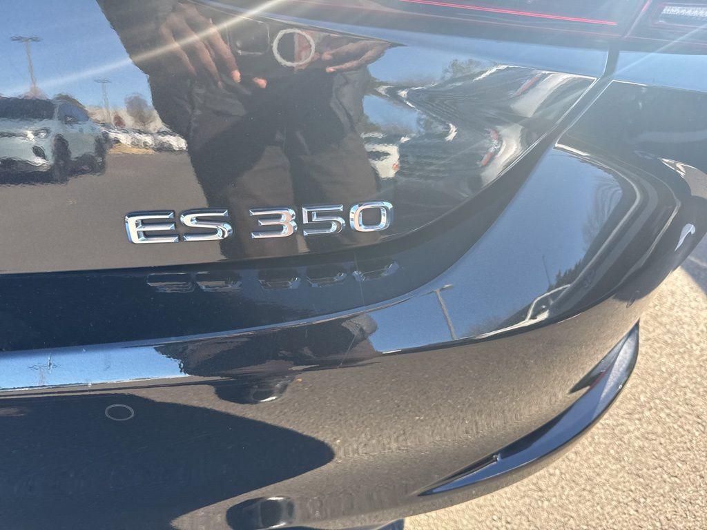 used 2019 Lexus ES 350 car, priced at $28,957