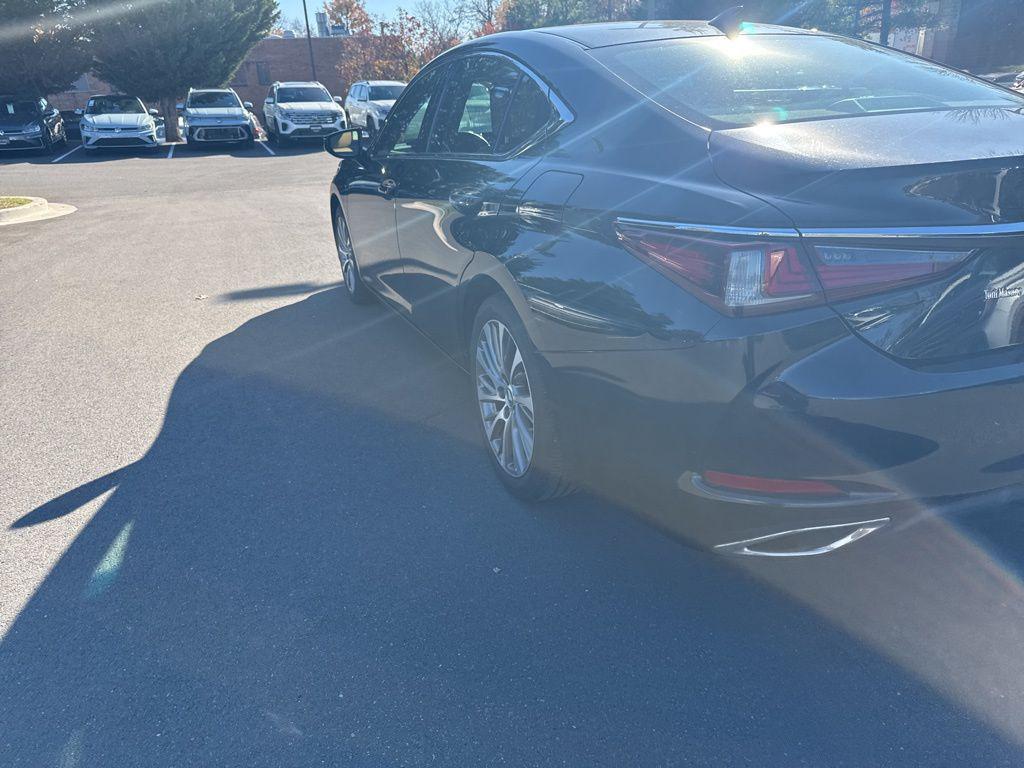 used 2019 Lexus ES 350 car, priced at $28,957