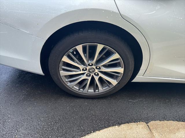 used 2021 Lexus ES 250 car, priced at $31,800