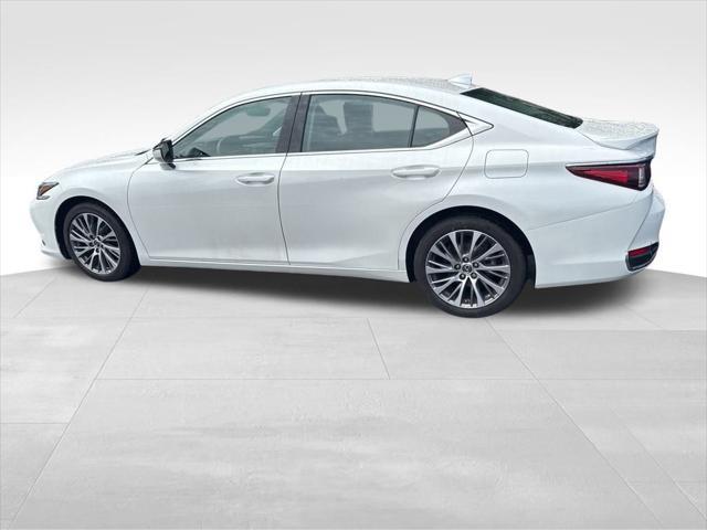 used 2021 Lexus ES 250 car, priced at $31,800