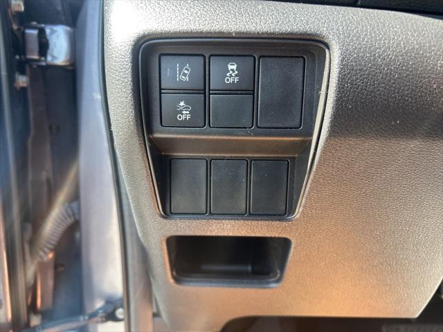 used 2022 Honda CR-V Hybrid car, priced at $27,305