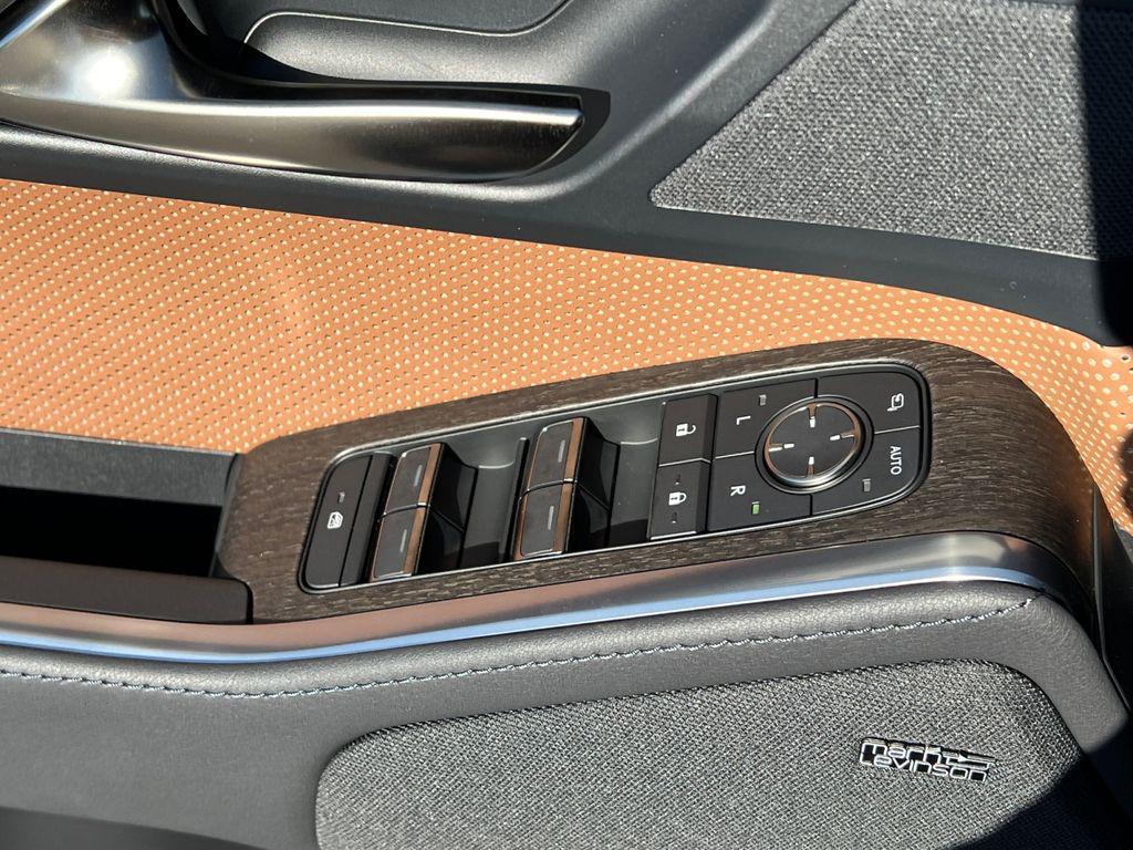 new 2025 Lexus GX 550 car, priced at $85,812