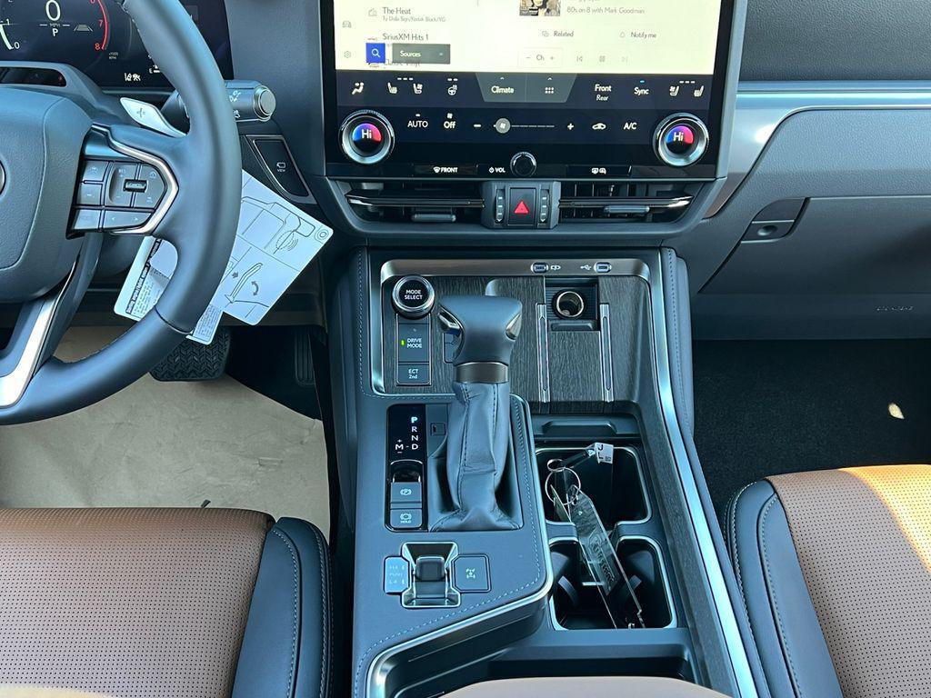 new 2025 Lexus GX 550 car, priced at $85,812