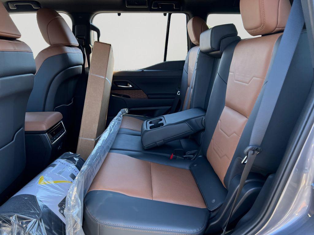 new 2025 Lexus GX 550 car, priced at $85,812