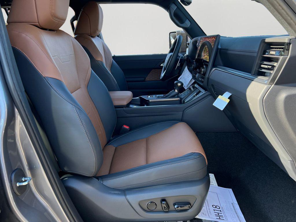 new 2025 Lexus GX 550 car, priced at $85,812