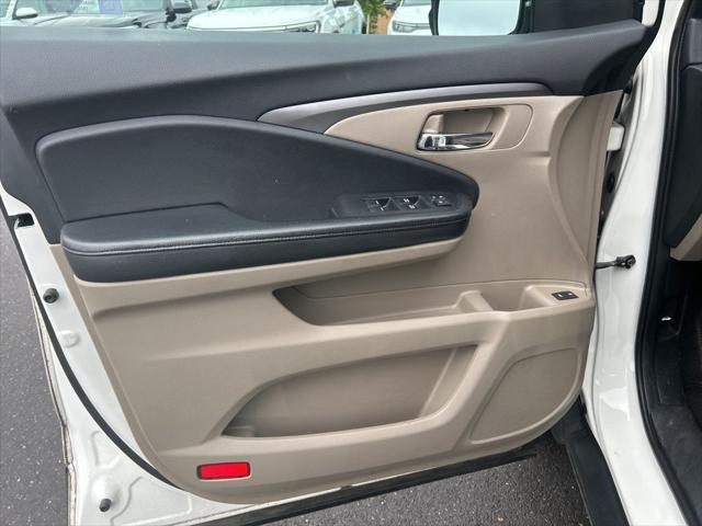 used 2017 Honda Pilot car, priced at $21,344