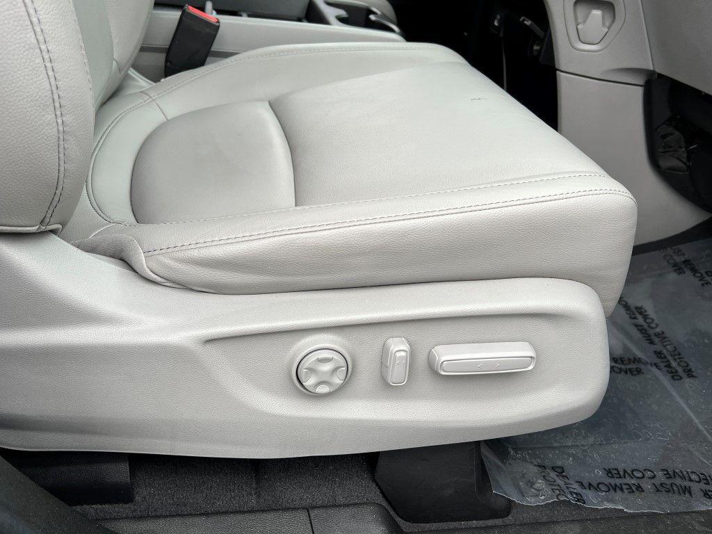used 2022 Honda Odyssey car, priced at $32,700