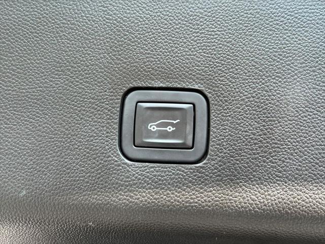 used 2018 Chevrolet Traverse car, priced at $19,990