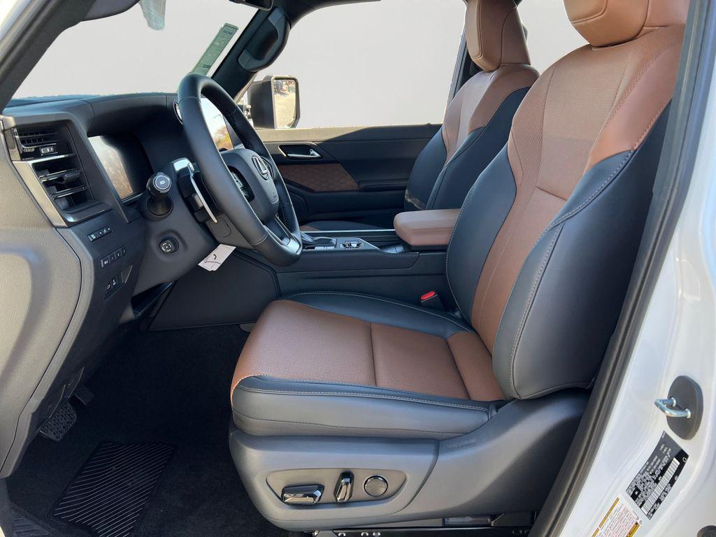 new 2025 Lexus GX 550 car, priced at $75,078