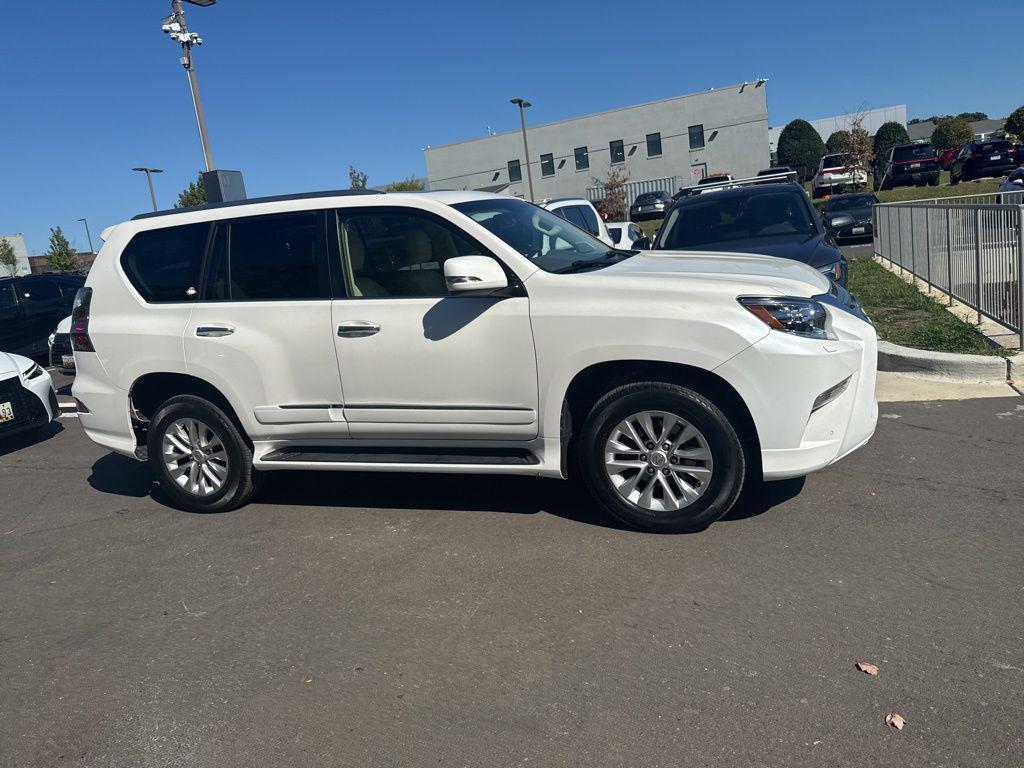 used 2019 Lexus GX 460 car, priced at $32,990