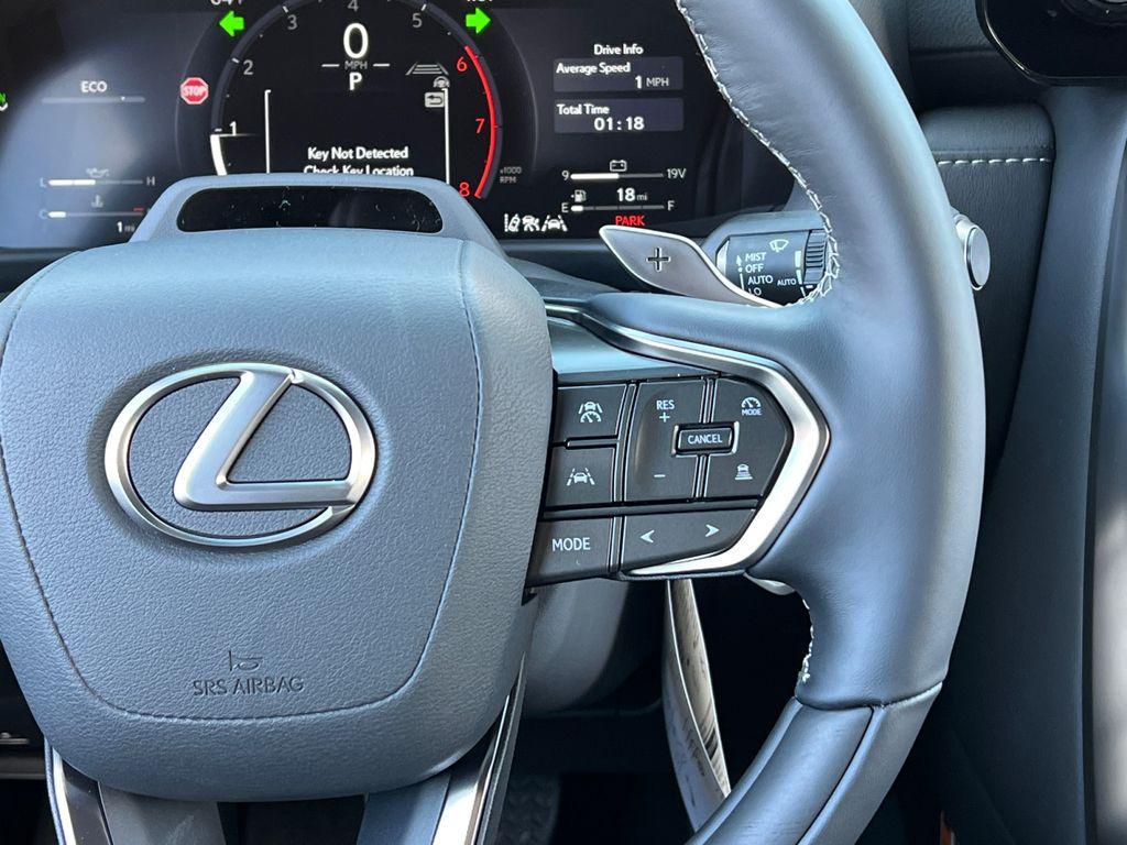 new 2025 Lexus LX 600 car, priced at $117,504