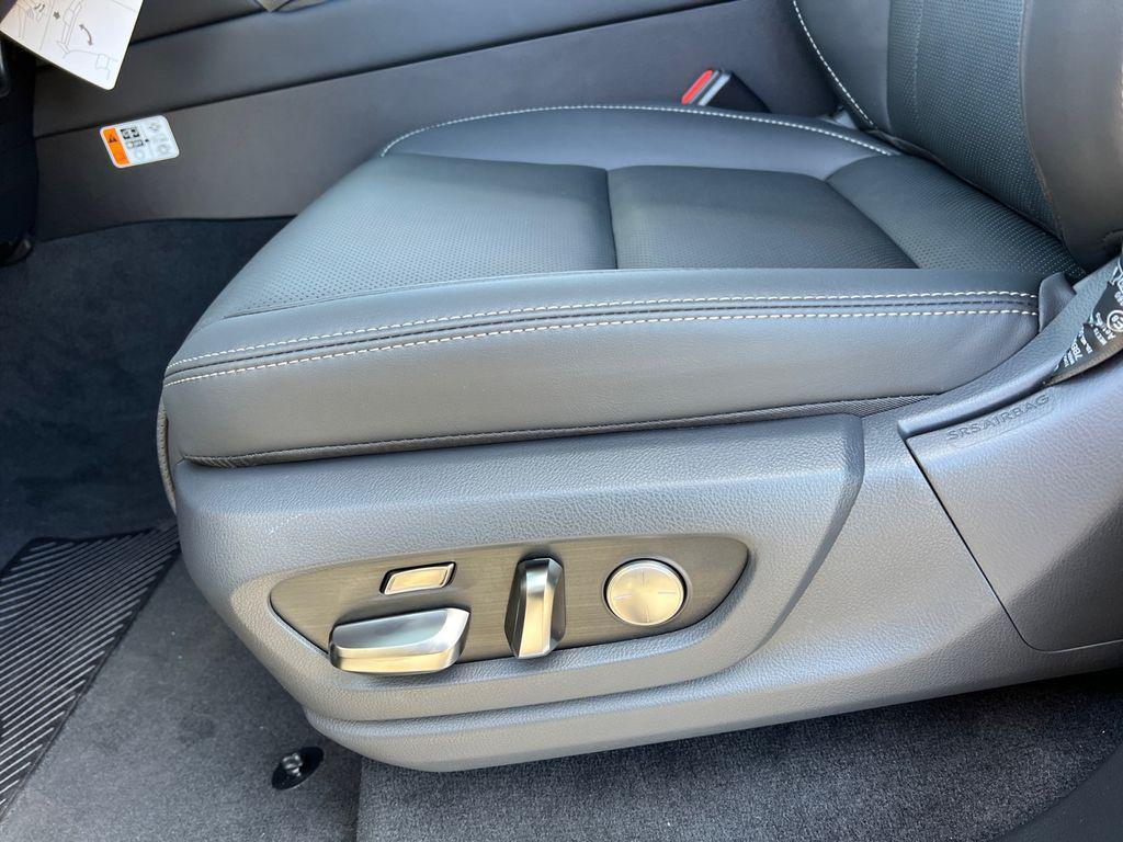 new 2025 Lexus LX 600 car, priced at $117,504