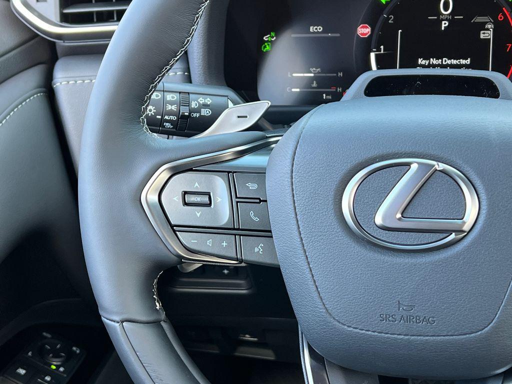 new 2025 Lexus LX 600 car, priced at $117,504