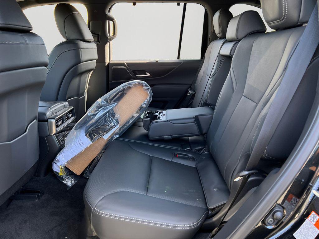 new 2025 Lexus LX 600 car, priced at $117,504