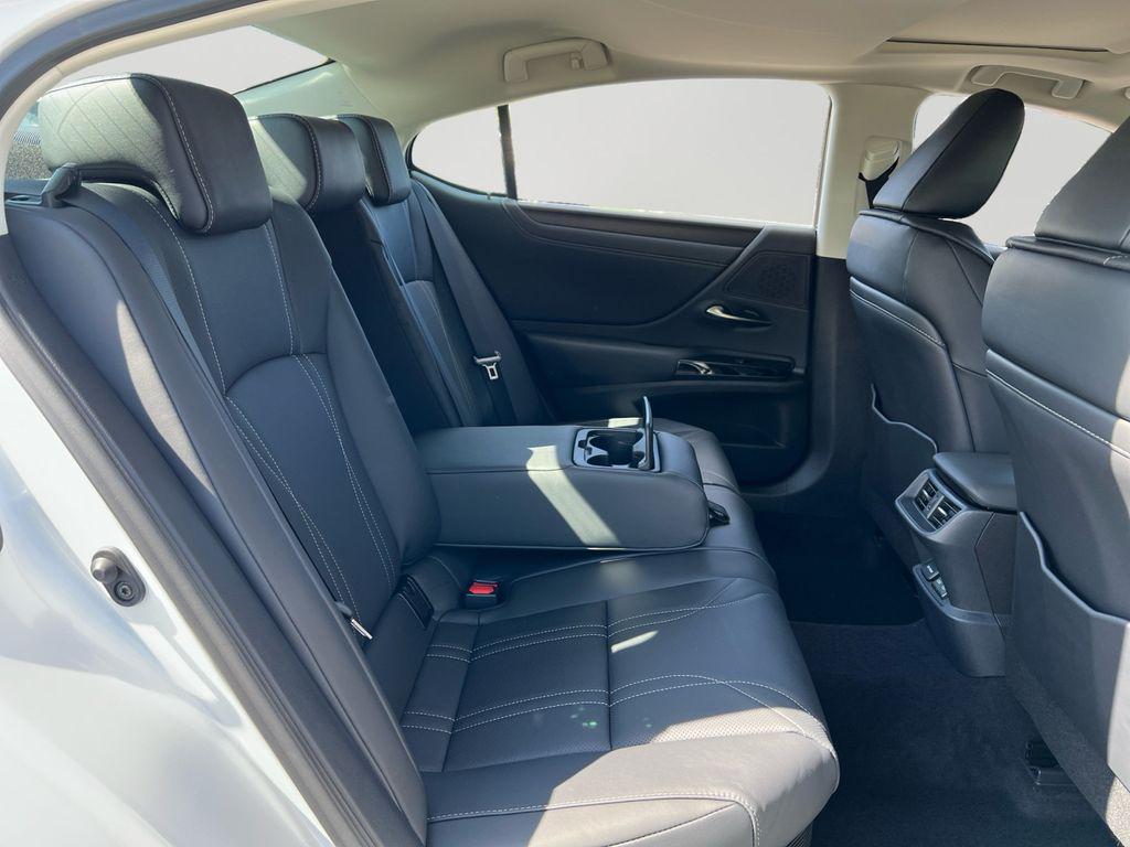 new 2025 Lexus ES 300h car, priced at $54,824