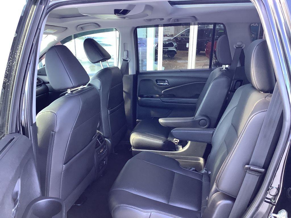 used 2020 Honda Pilot car, priced at $27,221