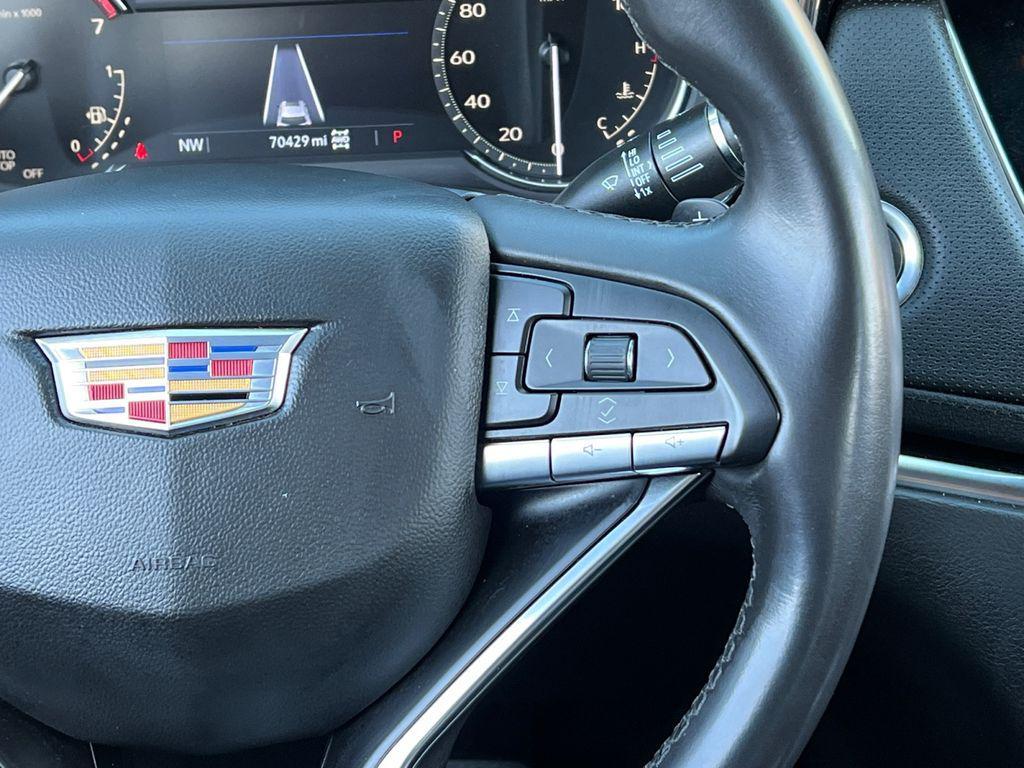 used 2024 Cadillac XT6 car, priced at $30,789