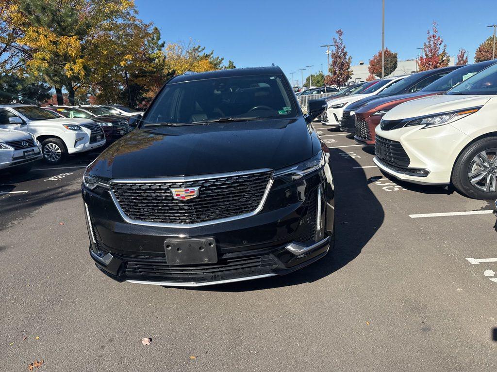 used 2024 Cadillac XT6 car, priced at $31,957