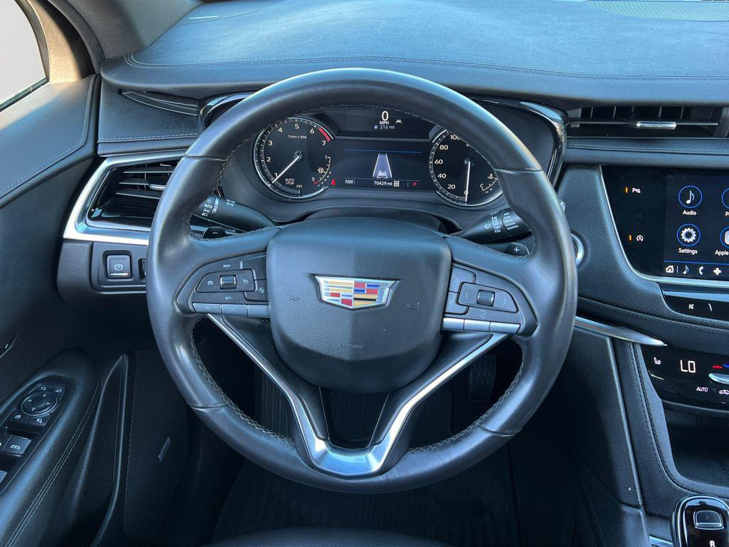 used 2024 Cadillac XT6 car, priced at $30,789