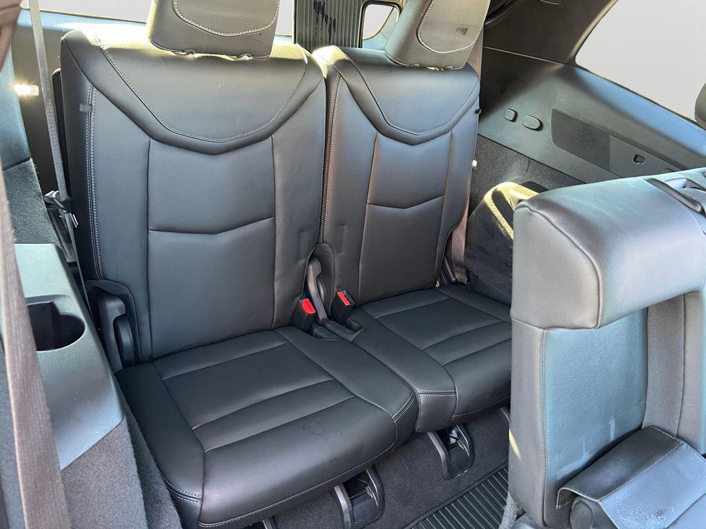 used 2024 Cadillac XT6 car, priced at $30,789