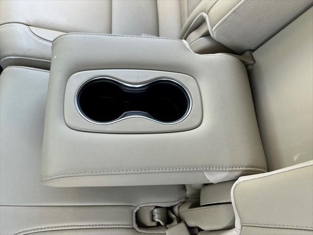 used 2020 Acura MDX car, priced at $21,300
