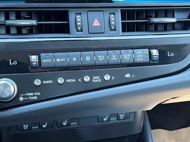 new 2025 Lexus ES 350 car, priced at $45,255