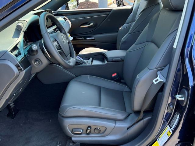 new 2025 Lexus ES 350 car, priced at $45,255