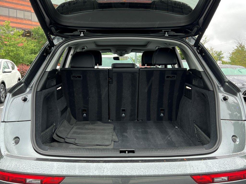 used 2024 Audi Q5 car, priced at $35,399