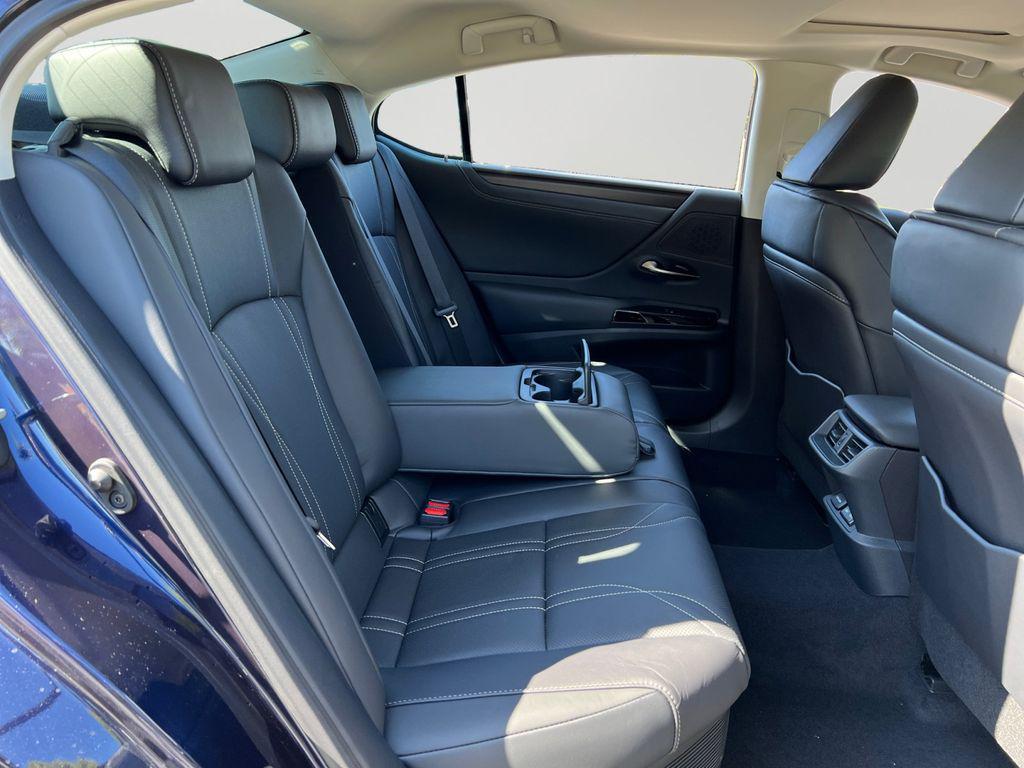 new 2025 Lexus ES 300h car, priced at $54,724
