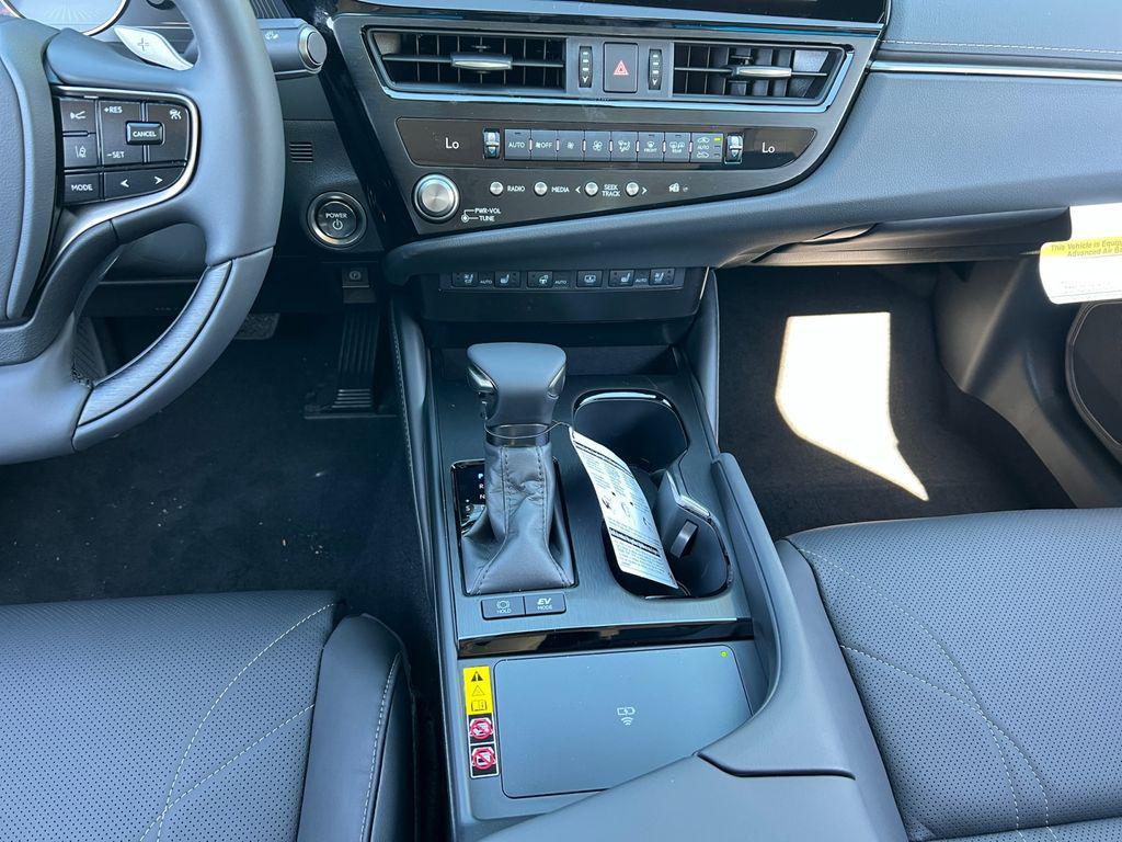 new 2025 Lexus ES 300h car, priced at $54,724