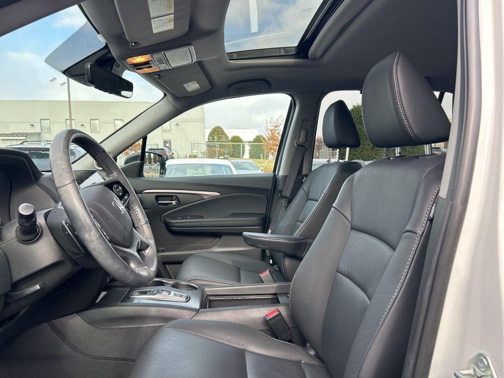 used 2022 Honda Pilot car, priced at $34,737