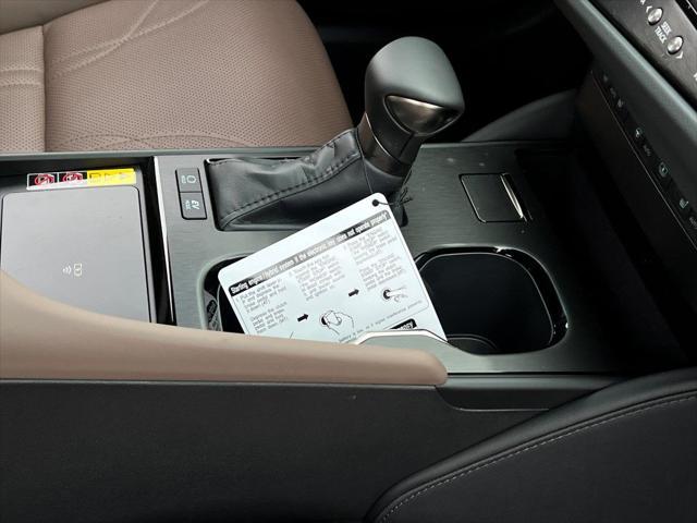 new 2025 Lexus ES 300h car, priced at $52,539