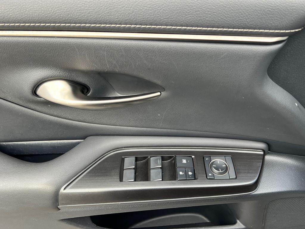 used 2019 Lexus ES 350 car, priced at $24,899