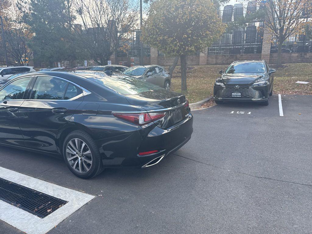 used 2019 Lexus ES 350 car, priced at $24,899