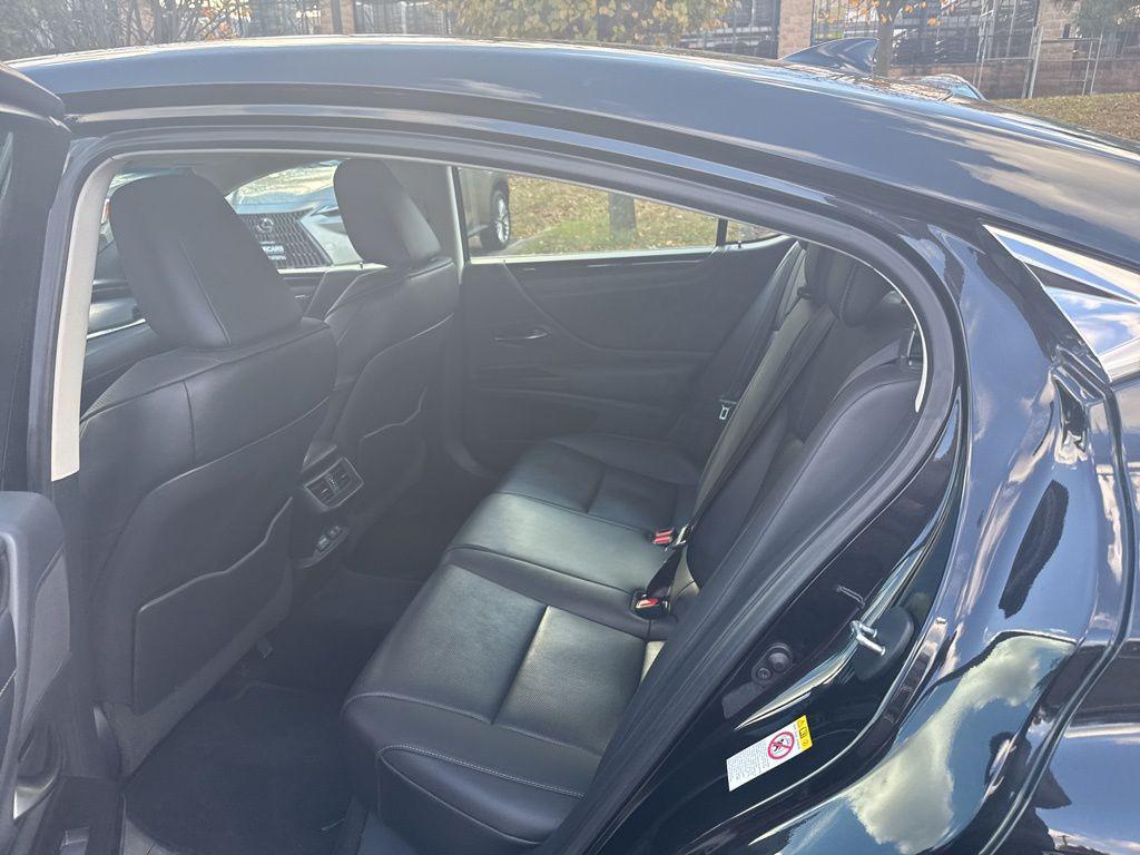 used 2019 Lexus ES 350 car, priced at $24,899