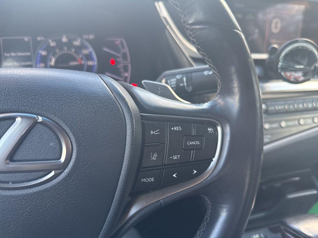 used 2019 Lexus ES 350 car, priced at $24,899