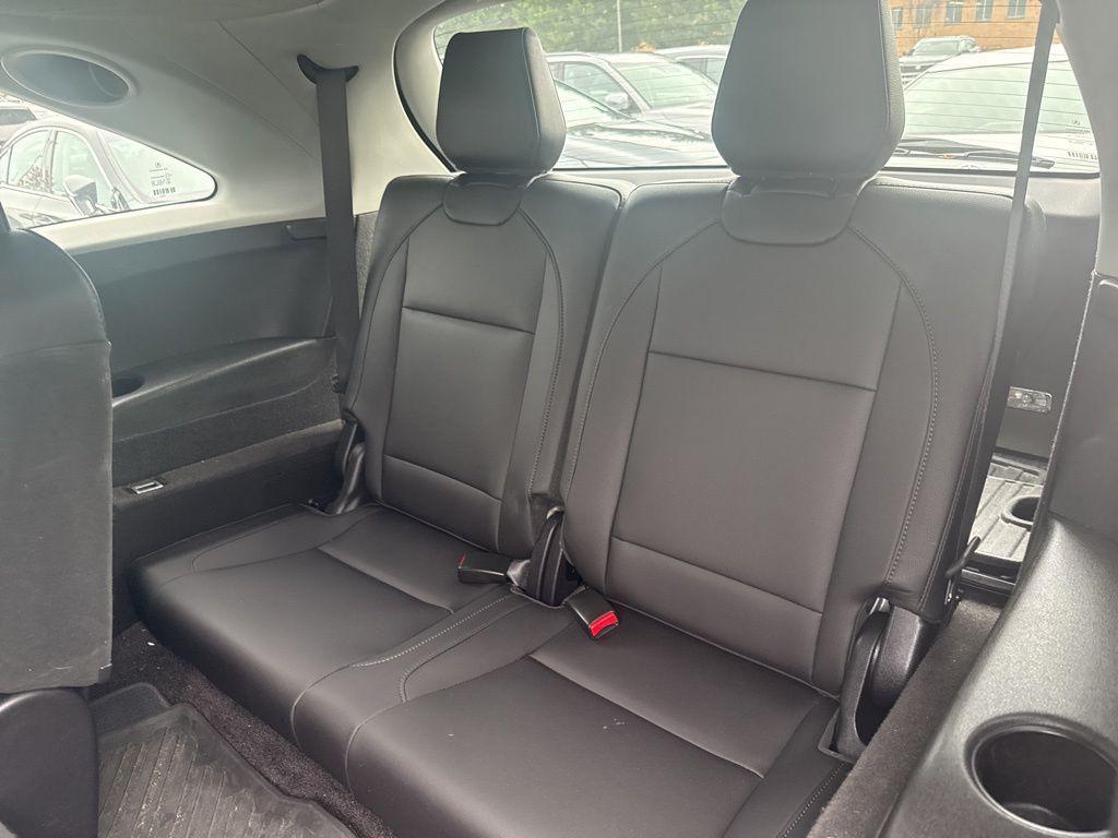 used 2018 Acura MDX car, priced at $21,899