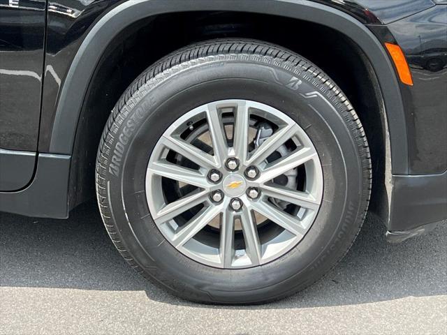 used 2023 Chevrolet Traverse car, priced at $32,143