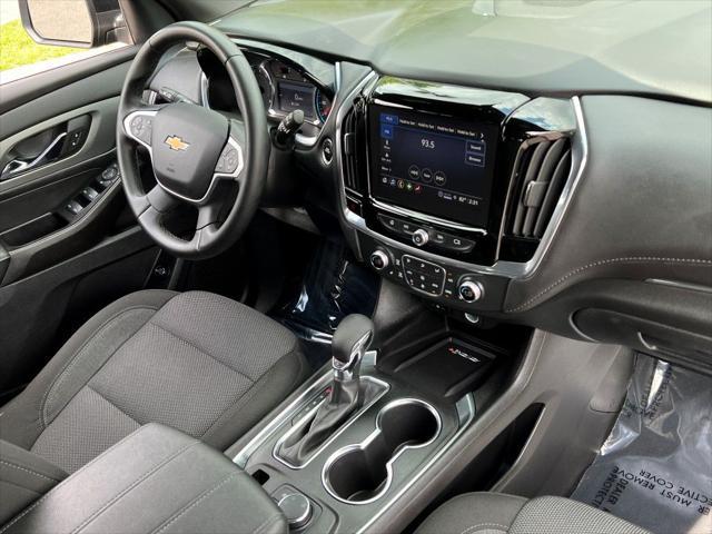 used 2023 Chevrolet Traverse car, priced at $32,143