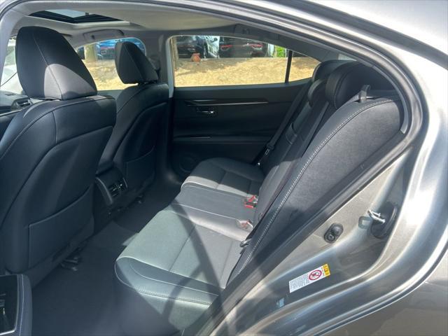 used 2018 Lexus ES 350 car, priced at $24,640