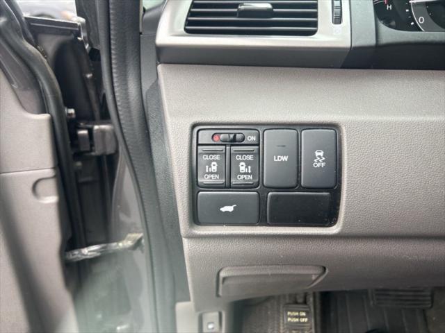 used 2016 Honda Odyssey car, priced at $13,900