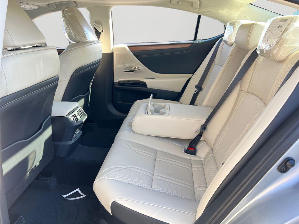 new 2025 Lexus ES 300h car, priced at $54,739
