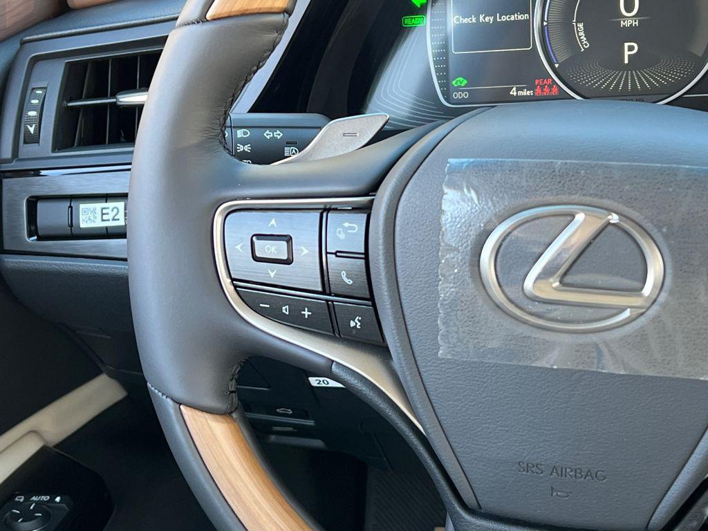 new 2025 Lexus ES 300h car, priced at $54,739