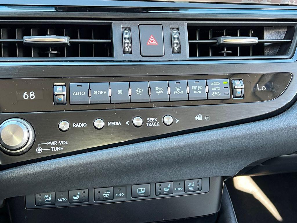 new 2025 Lexus ES 300h car, priced at $54,739