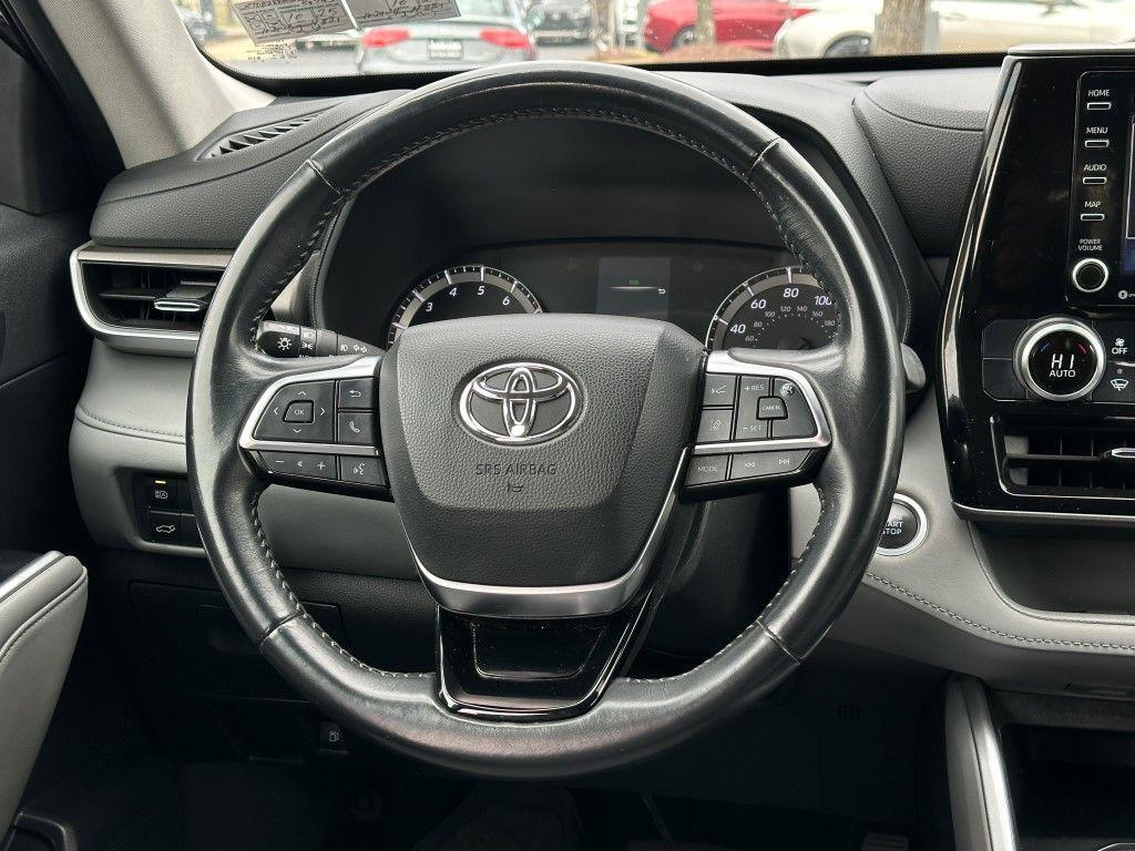 used 2021 Toyota Highlander car, priced at $28,638